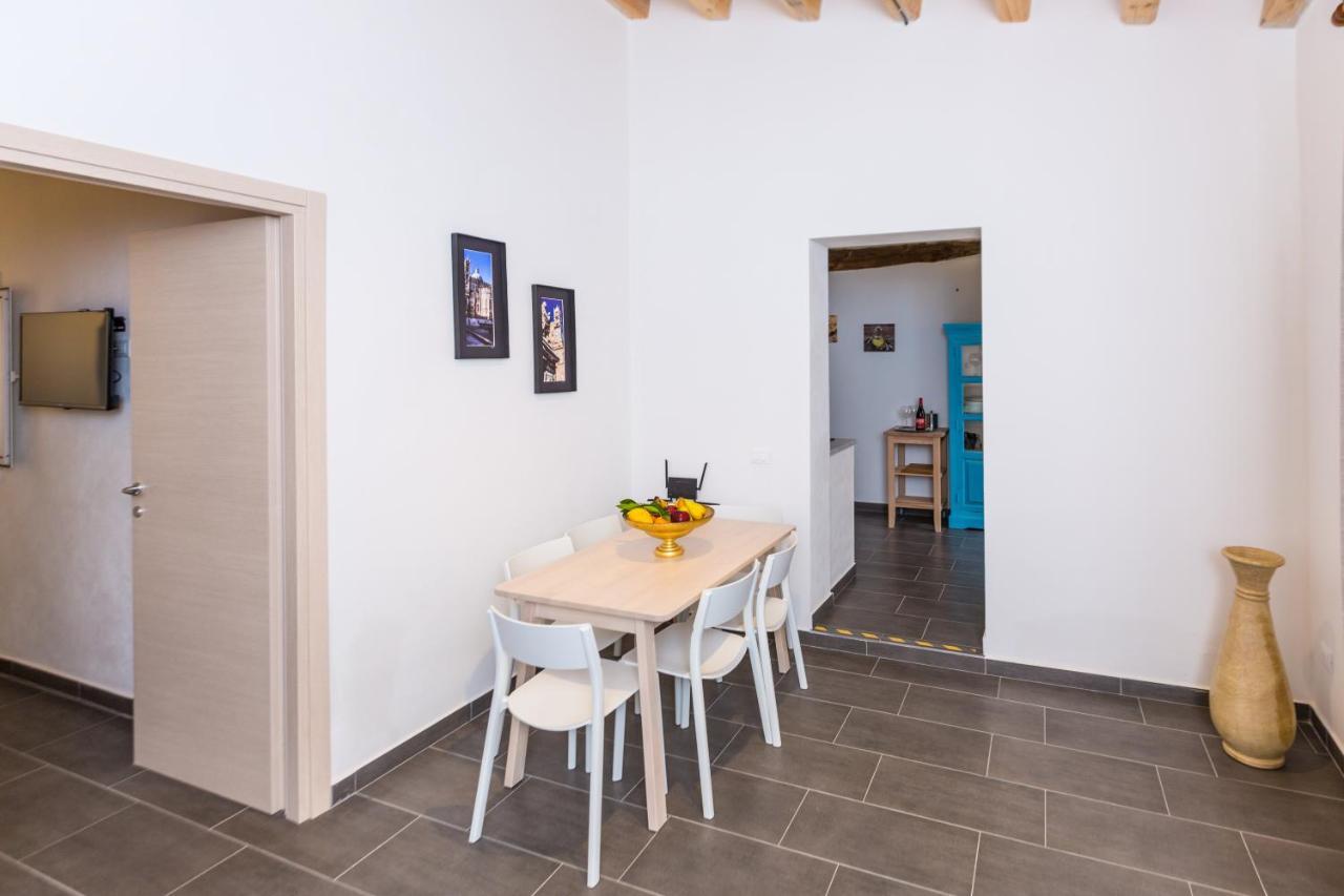 Mosina Apartments Palermo Exterior foto